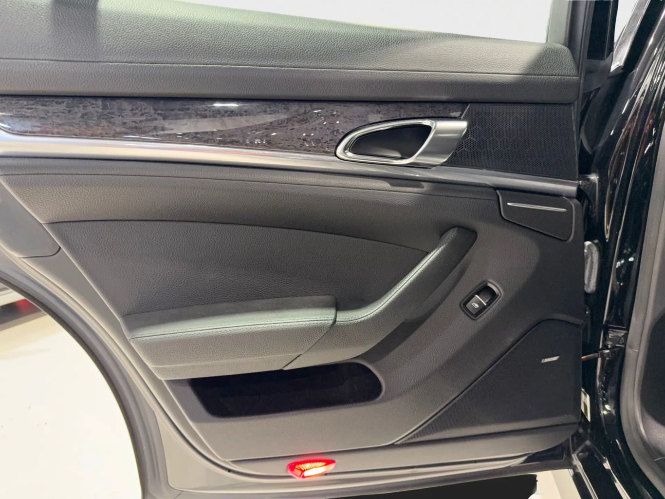 2014 PORSCHE PANAMERA SEDAN V6, HYBRID, 3.0 LITER S E-HYBRID SEDAN 4D