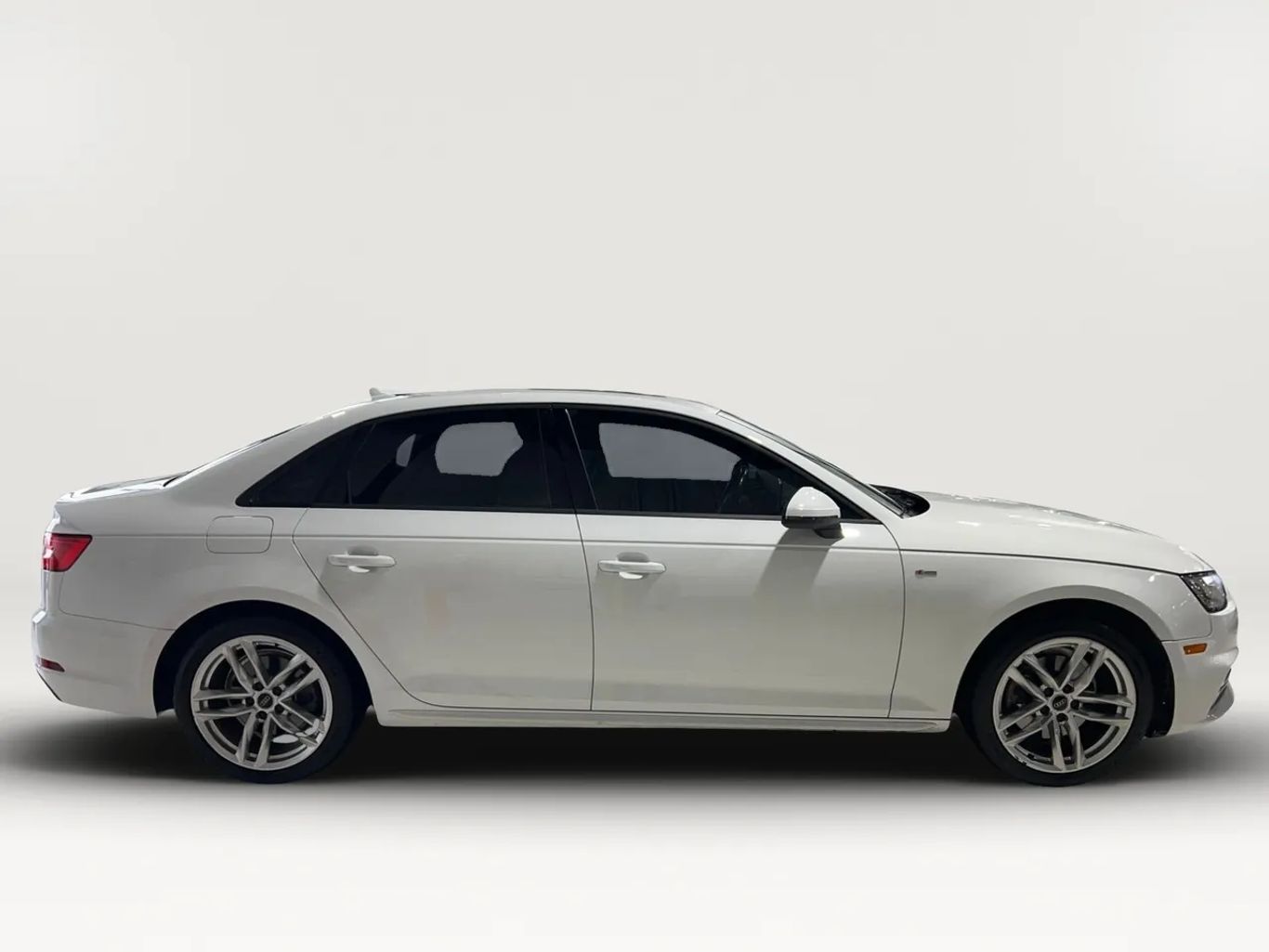 2017 AUDI A4 SEDAN 4-CYL, TURBO, 2.0 LITER ULTRA PREMIUM SEDAN 4D