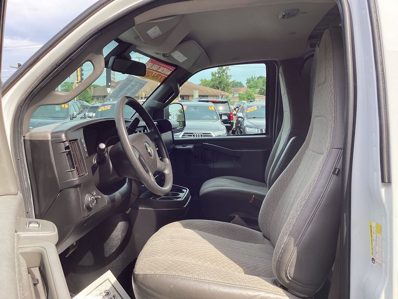 2019 Chevrolet Express 2500 Cargo - Image 11