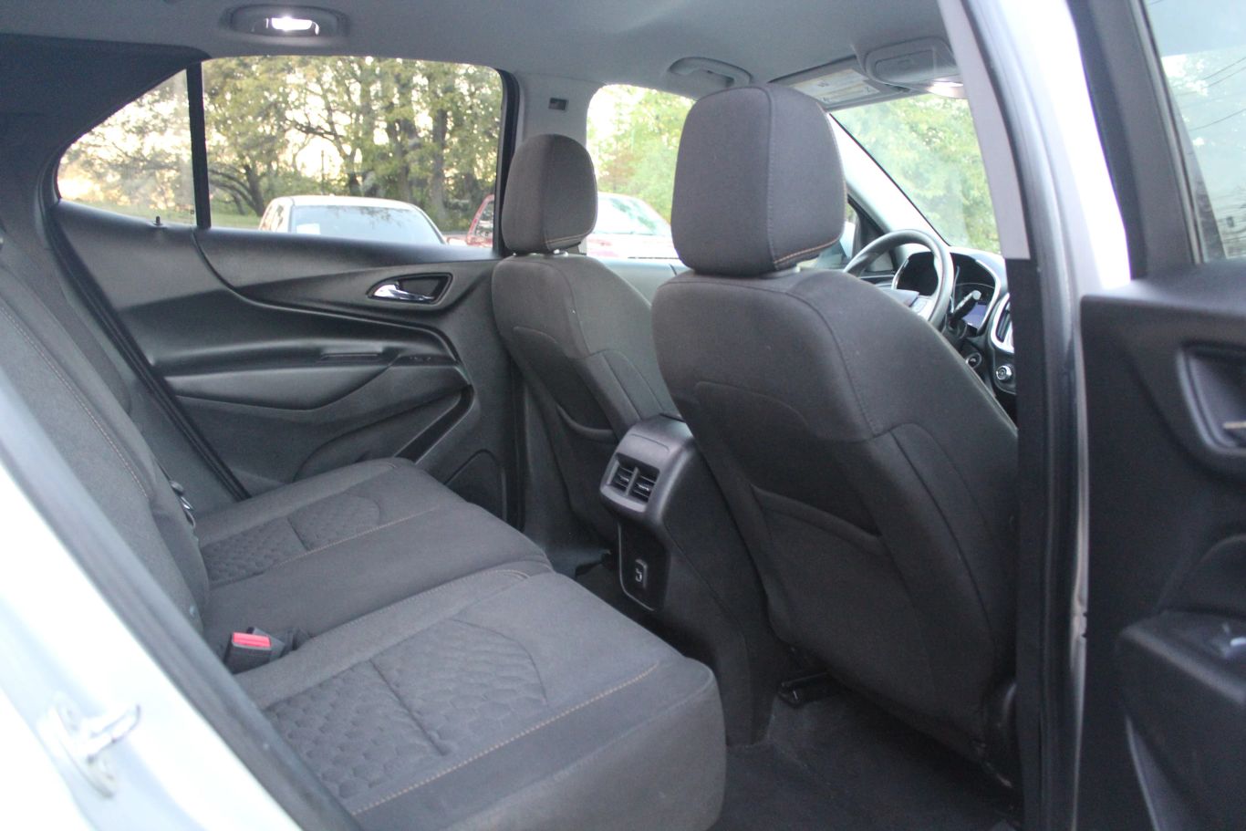 2019 Chevrolet Equinox Lt Sport Utility 4d - Image 24