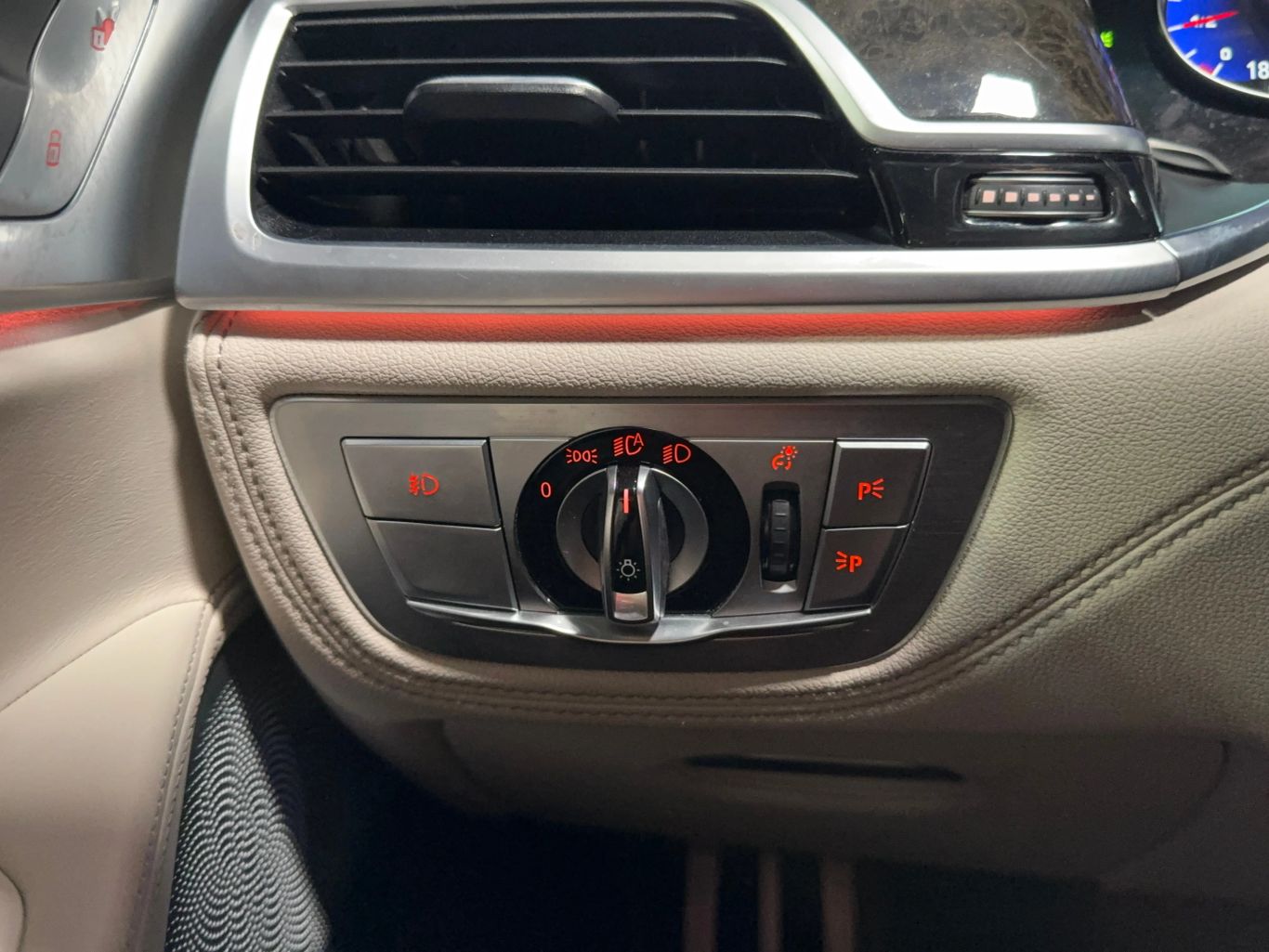 2017 BMW 7 SERIES SEDAN V8, TWIN TURBO, 4.4L 750I SEDAN 4D