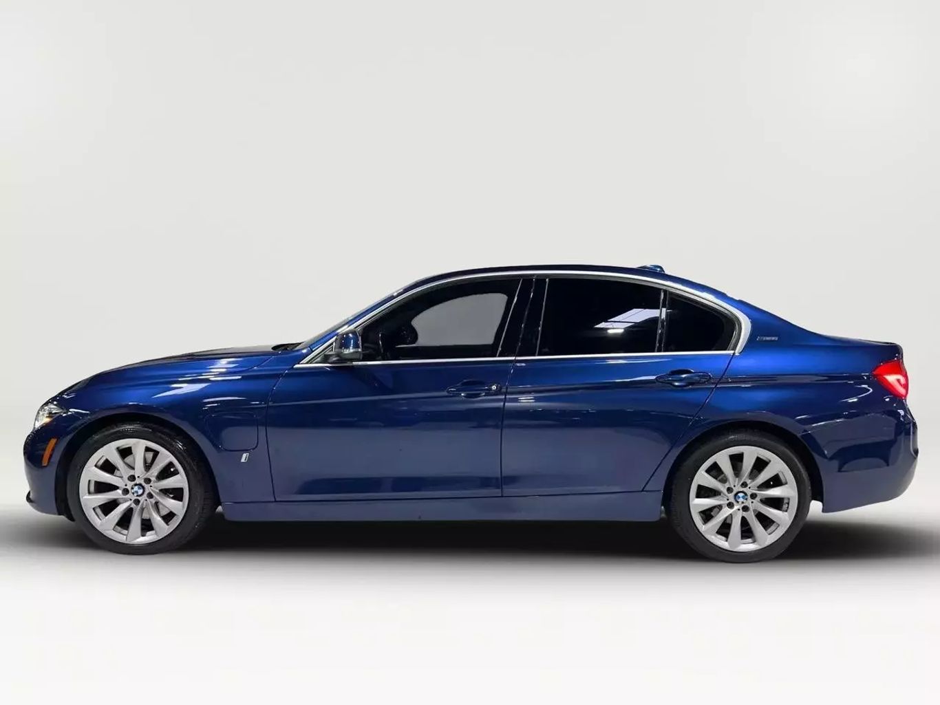 2017 BMW 3 SERIES SEDAN 4-CYL, HYBRID, 2.0T 330E IPERFORMANCE SEDAN 4D