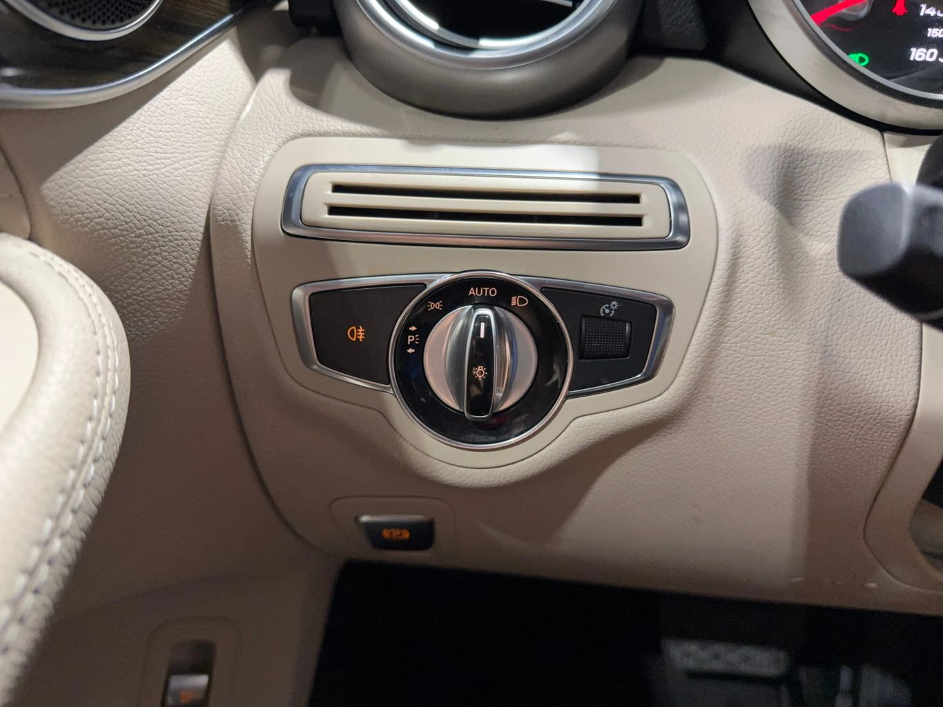 2016 MERCEDES-BENZ C-CLASS SEDAN 4-CYL, TURBO, 2.0 LITER C 300 SEDAN 4D