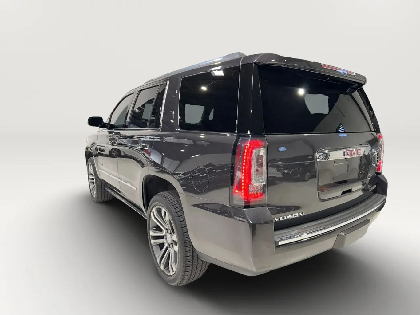 2018 GMC YUKON SUV V8, ECOTEC3, 6.2 LITER DENALI SPORT UTILITY 4D