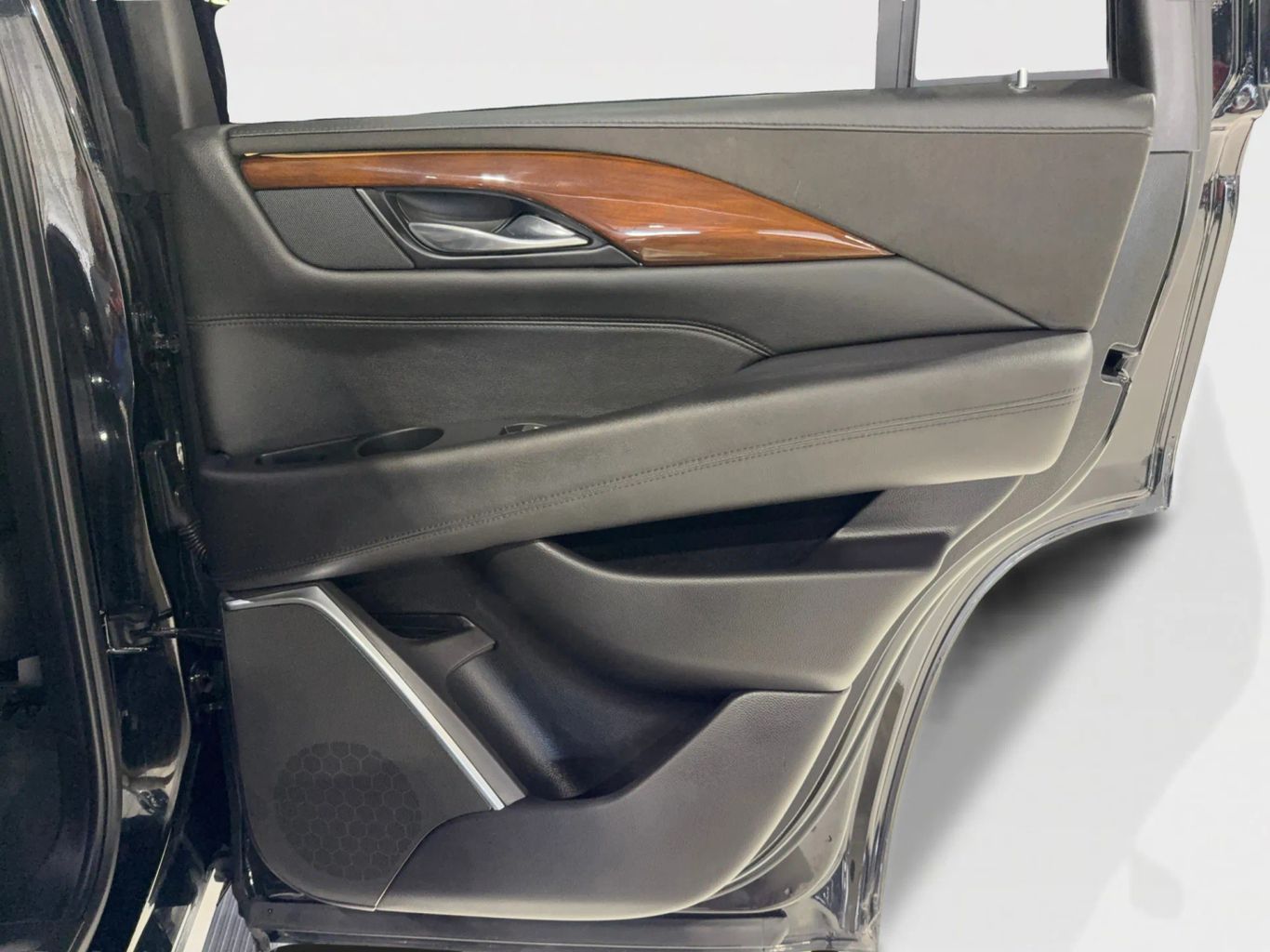 2018 CADILLAC ESCALADE SUV V8, 6.2 LITER SPORT UTILITY 4D