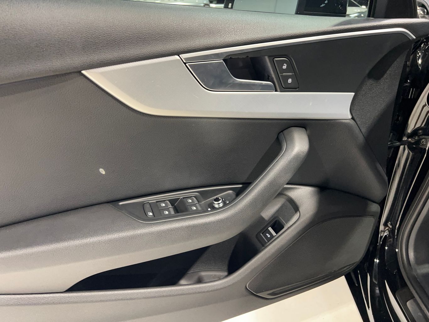 2017 AUDI A4 SEDAN 4-CYL, TURBO, 2.0 LITER PREMIUM SEDAN 4D
