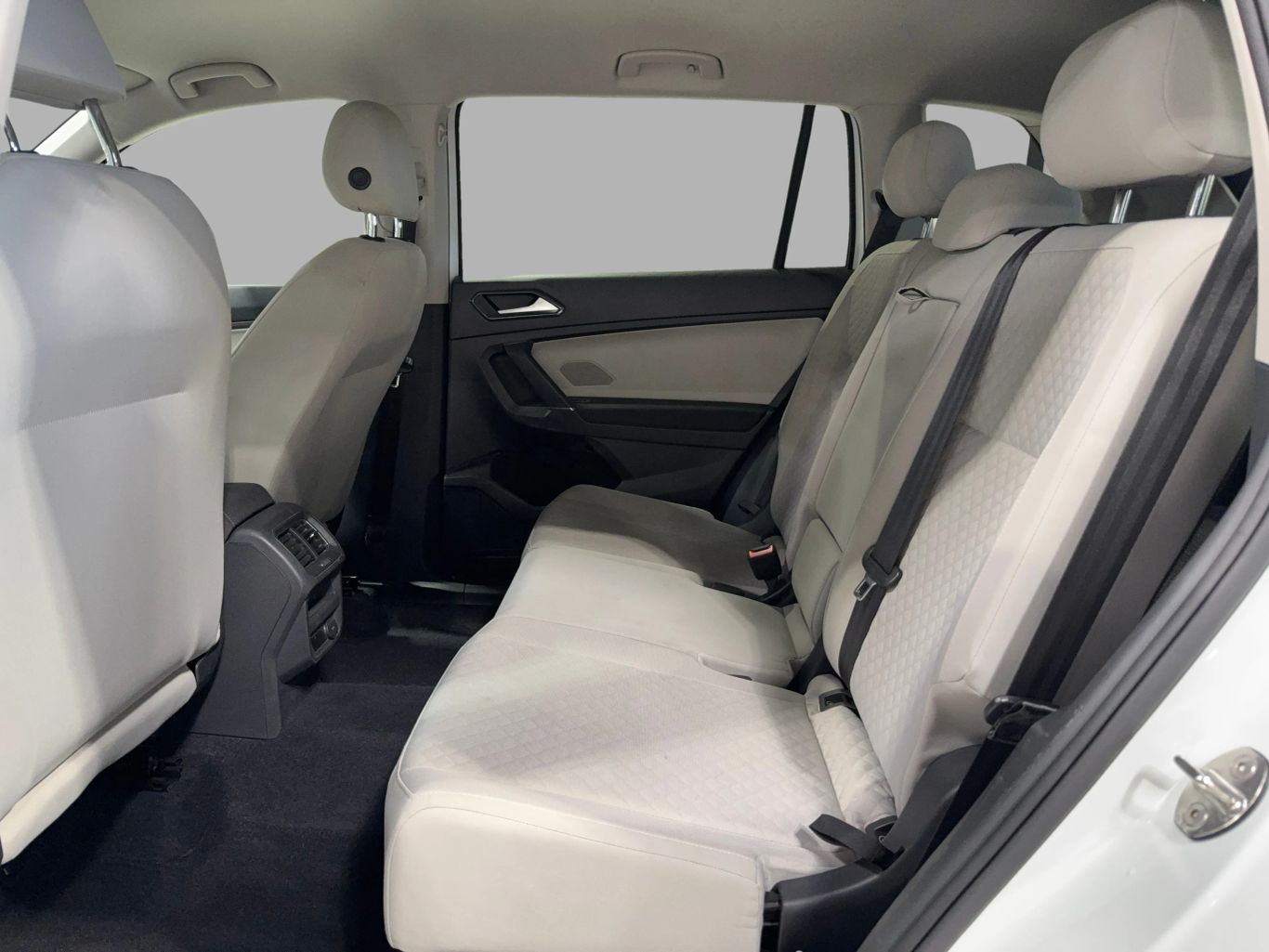 2018 VOLKSWAGEN TIGUAN SUV 4-CYL, TURBO, 2.0 LITER 2.0T S 4MOTION SPORT UTILITY 4D
