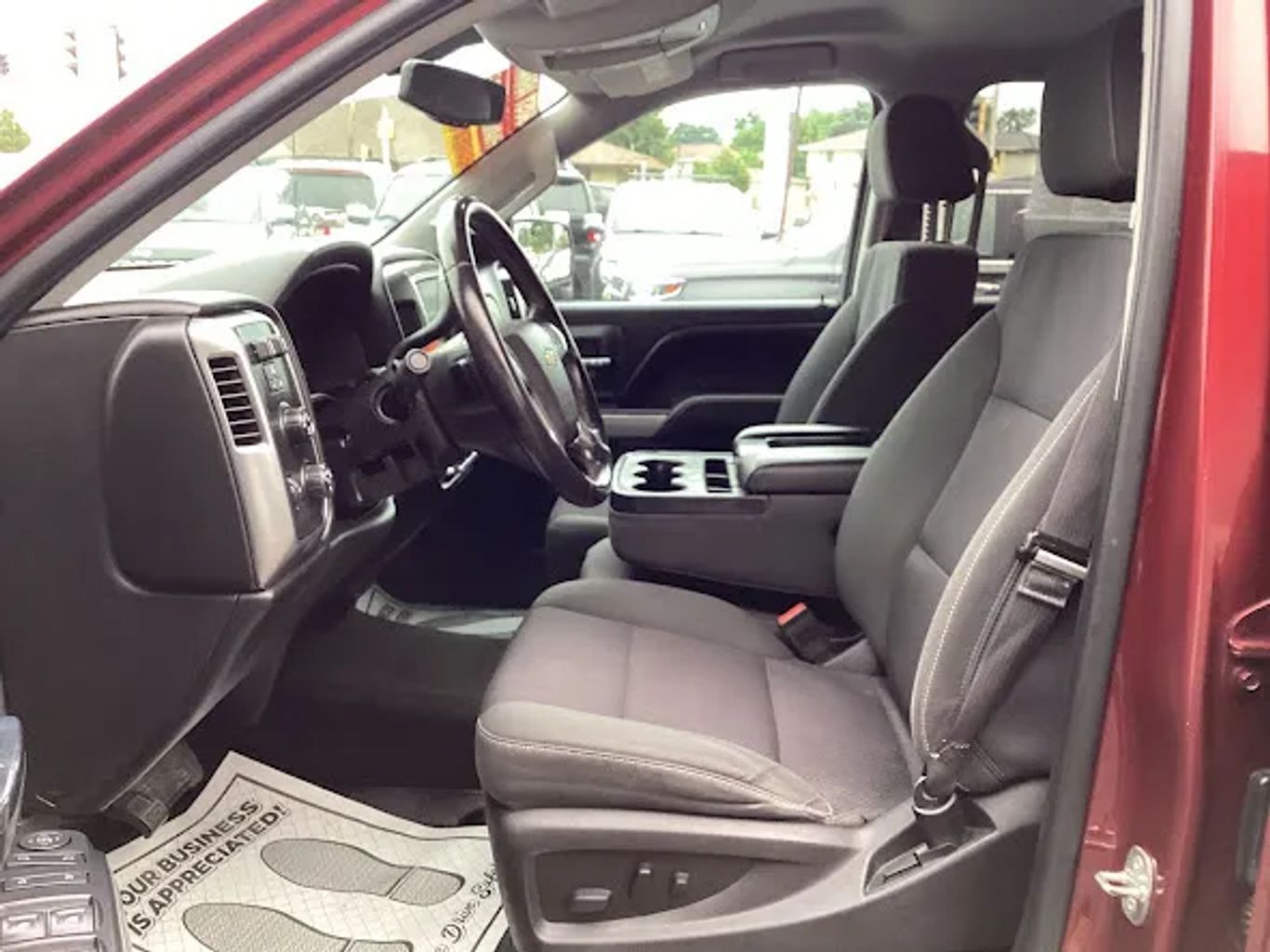 2016 Chevrolet Silverado 1500 Crew Cab - Image 11