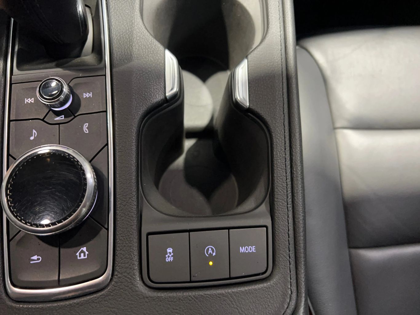 2019 CADILLAC XT4 SUV 4-CYL, TURBO, 2.0 LITER PREMIUM LUXURY SPORT UTILITY 4D