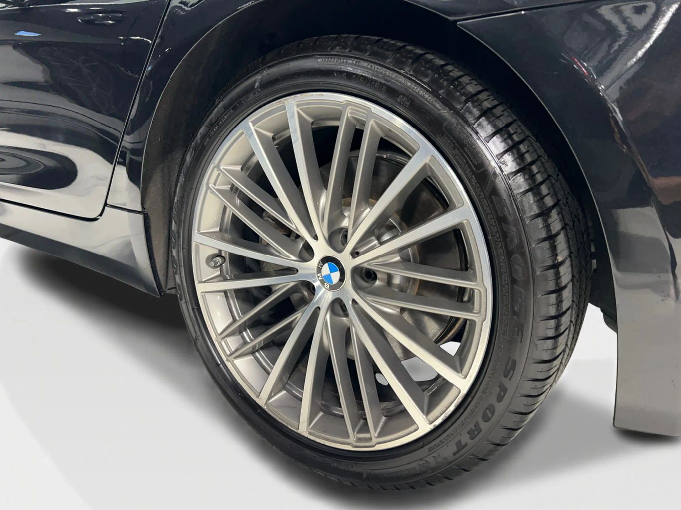 2018 BMW 5 SERIES SEDAN 6-CYL, TURBO, 3.0 LITER 540I SEDAN 4D
