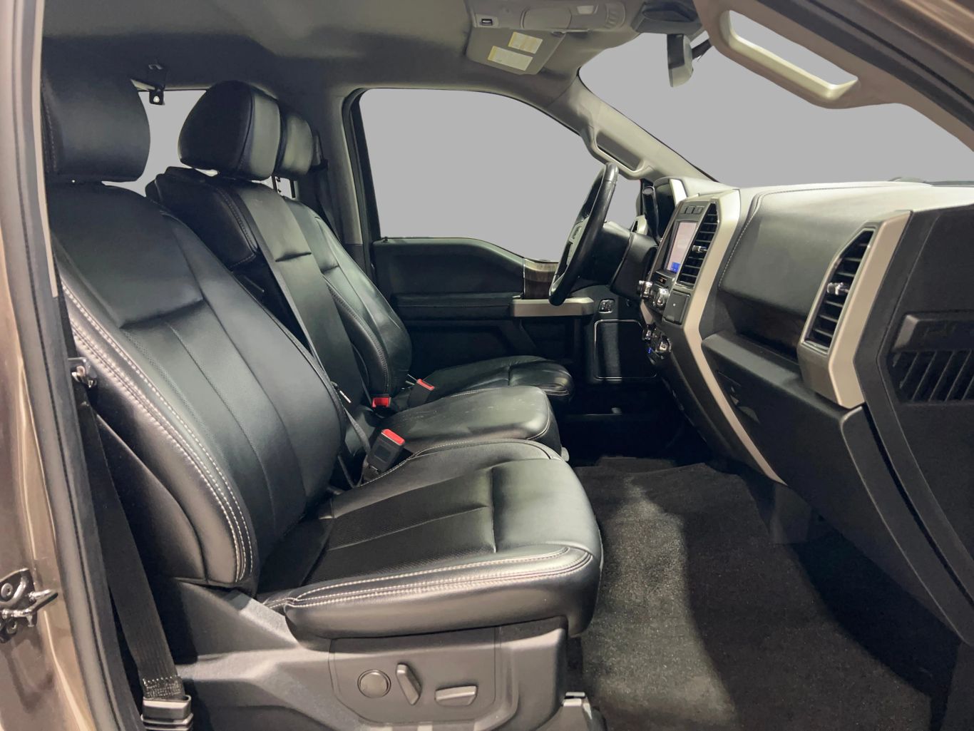 2020 FORD F150 SUPERCREW CAB PICKUP V8, FLEX FUEL, 5.0 LITER LARIAT PICKUP 4D 5 1/2 FT