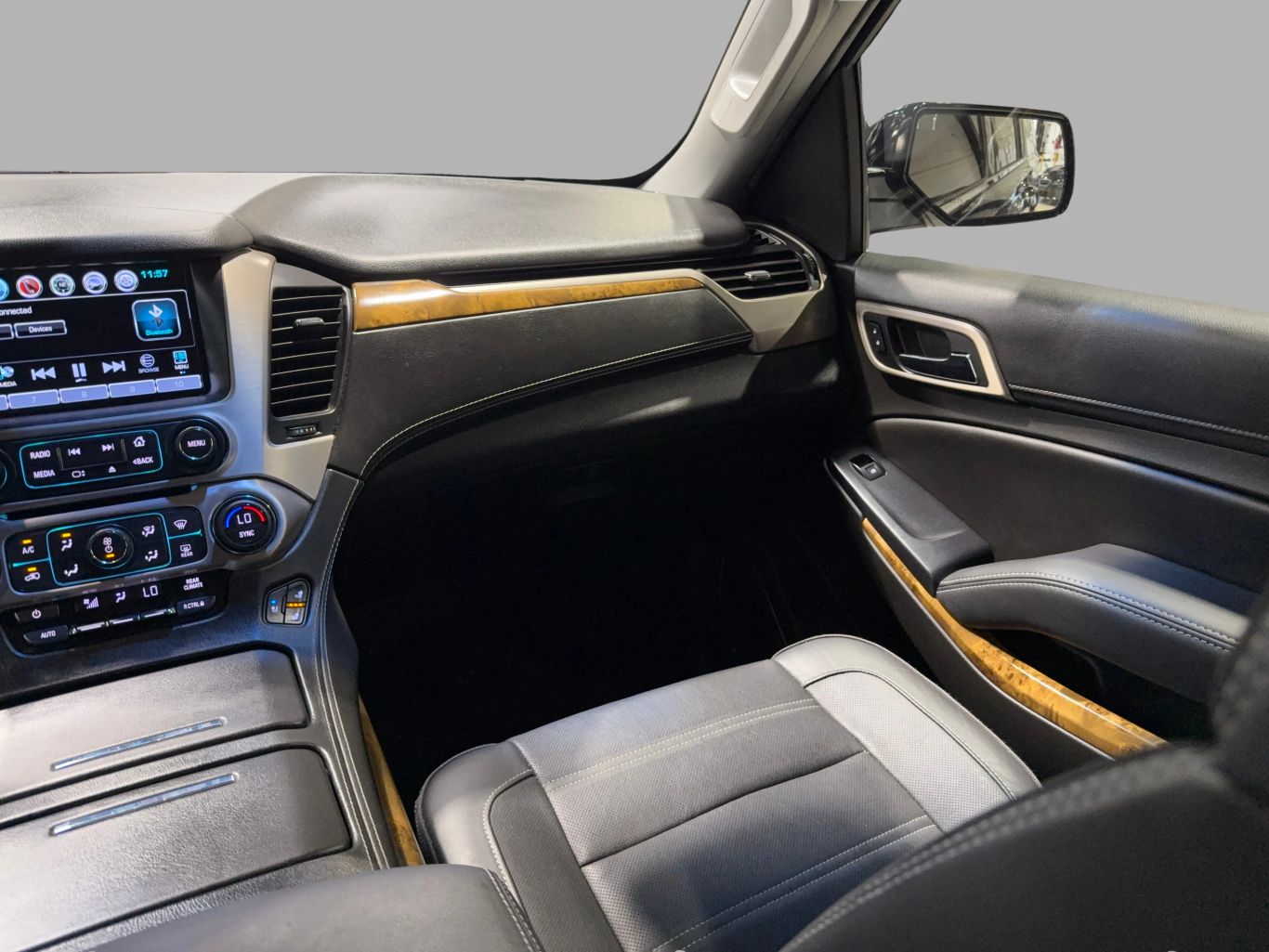 2017 GMC YUKON XL SUV V8, ECOTEC3, 6.2 LITER DENALI SPORT UTILITY 4D
