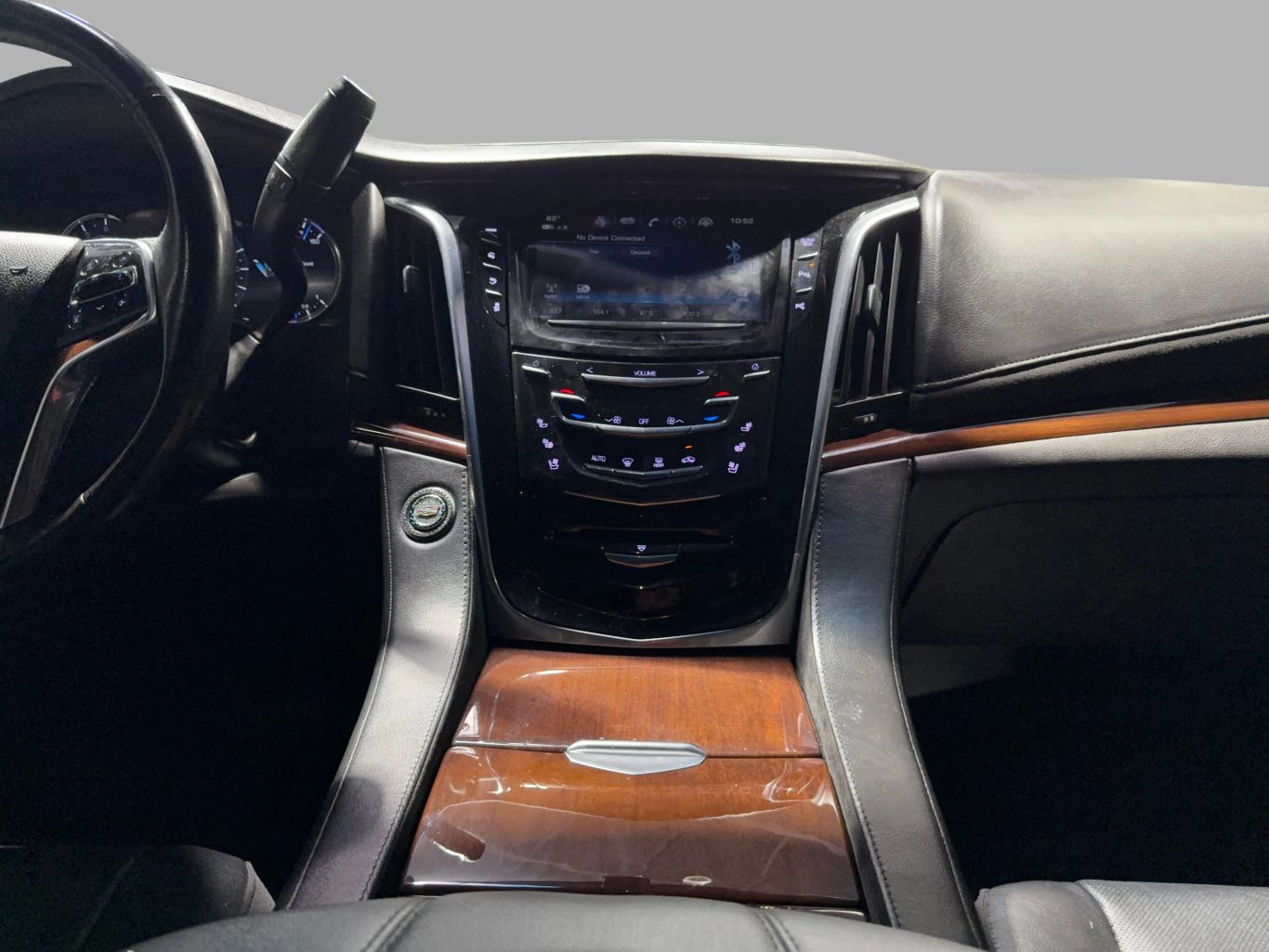 2018 CADILLAC ESCALADE SUV V8, 6.2 LITER SPORT UTILITY 4D