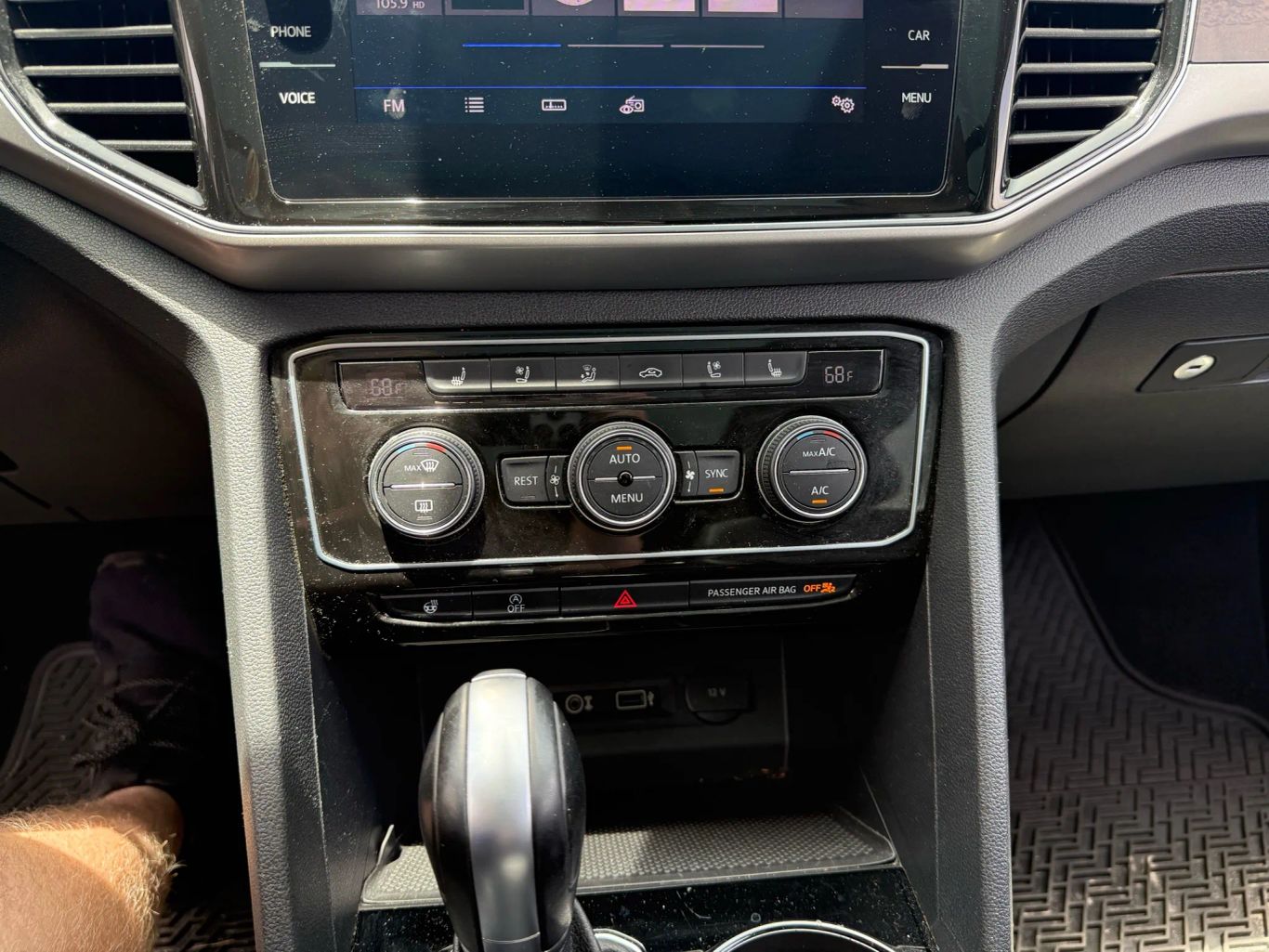 2018 VOLKSWAGEN ATLAS SUV V6, 3.6 LITER SEL PREMIUM 4MOTION SPORT UTILITY 4D