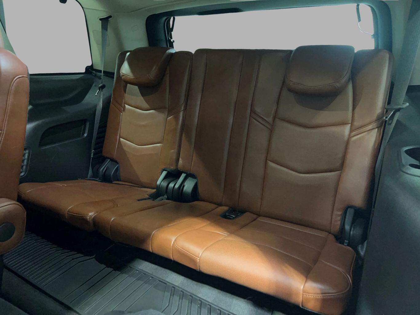 2020 CADILLAC ESCALADE SUV V8, 6.2 LITER LUXURY SPORT UTILITY 4D