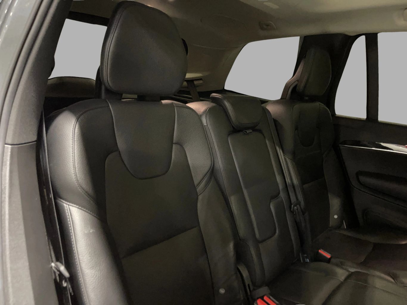 2018 VOLVO XC90 SUV 4-CYL, DRIVE-E, TURBO, SUPERCHARGED, 2.0 LITER T6 MOMENTUM SPORT UTILITY 4D