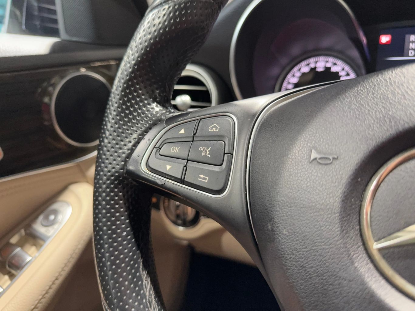 2016 MERCEDES-BENZ C-CLASS SEDAN 4-CYL, TURBO, 2.0 LITER C 300 SEDAN 4D