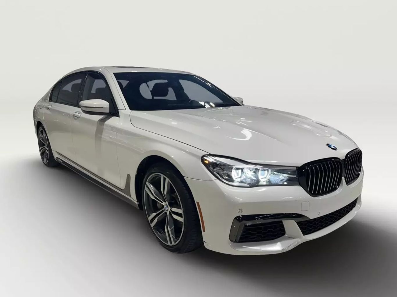 2019 BMW 7 SERIES SEDAN 6-CYL, TURBO, 3.0 LITER 740I SEDAN 4D