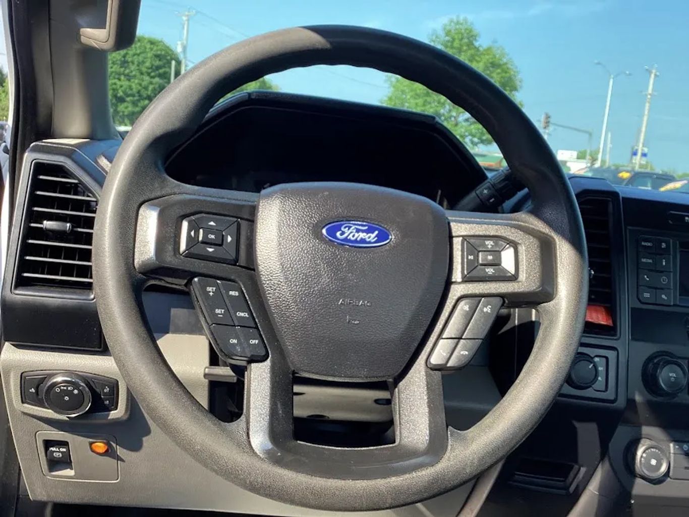 2020 Ford F150 Regular Cab - Image 13