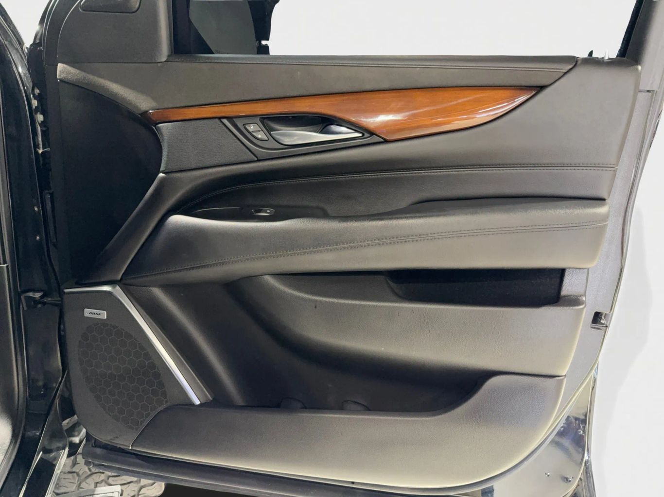 2018 CADILLAC ESCALADE SUV V8, 6.2 LITER SPORT UTILITY 4D