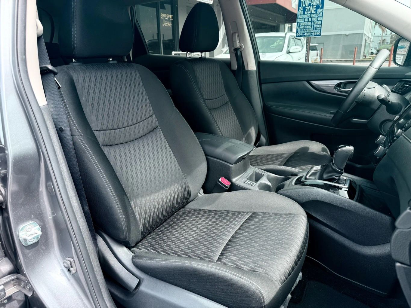2018 NISSAN ROGUE SUV 4-CYL, 2.5 LITER SV SPORT UTILITY 4D