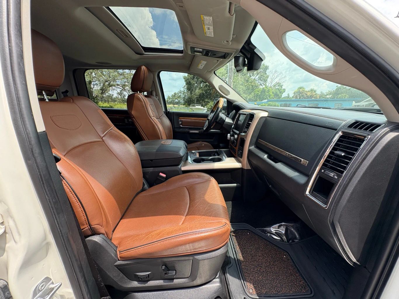 2017 RAM 1500 CREW CAB PICKUP V8, HEMI, 5.7 LITER LARAMIE LONGHORN PICKUP 4D 5 1/2 FT - Tampa Motor Cars