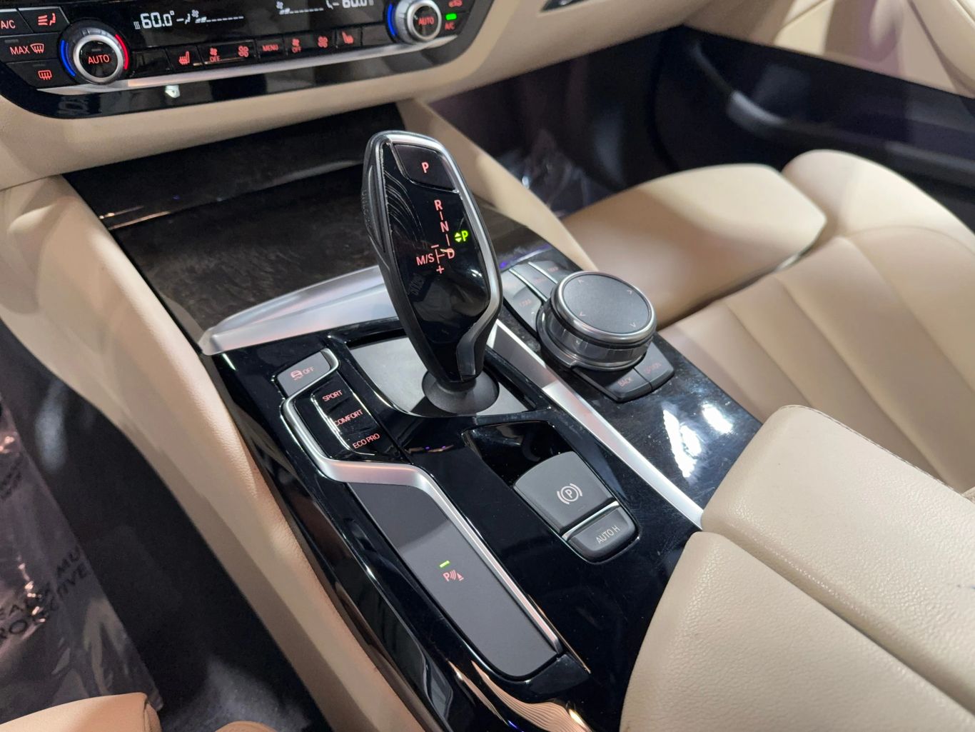 2017 BMW 5 SERIES SEDAN 4-CYL, TURBO, 2.0 LITER 530I SEDAN 4D
