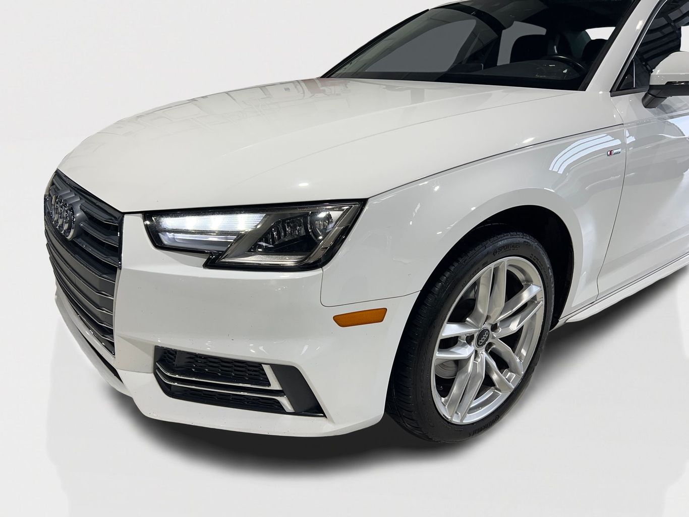 2017 AUDI A4 SEDAN 4-CYL, TURBO, 2.0 LITER ULTRA PREMIUM SEDAN 4D