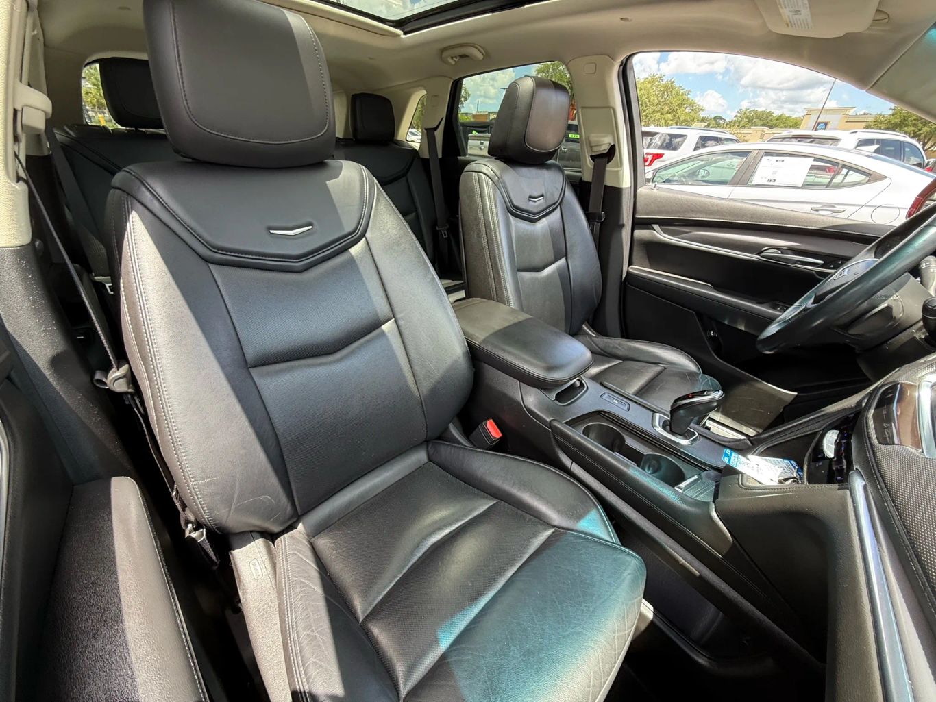 2017 CADILLAC XT5 SUV V6, 3.6 LITER LUXURY SPORT UTILITY 4D