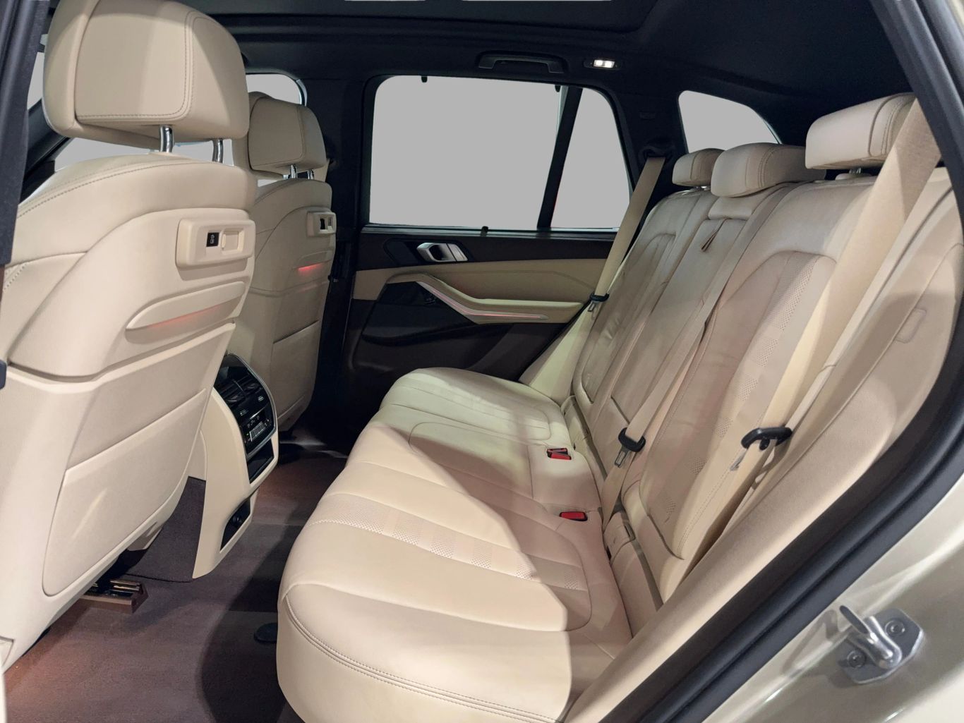 2019 BMW X5 SUV V8, TWIN TURBO, 4.4 LITER XDRIVE50I SPORT UTILITY 4D