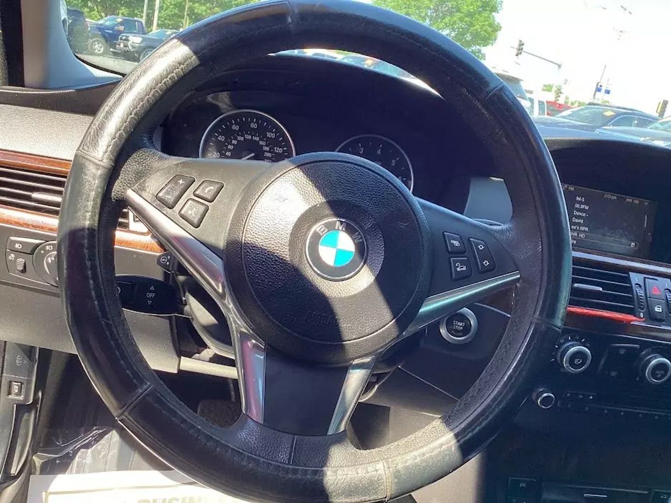 2010 Bmw 5 Series - Image 15