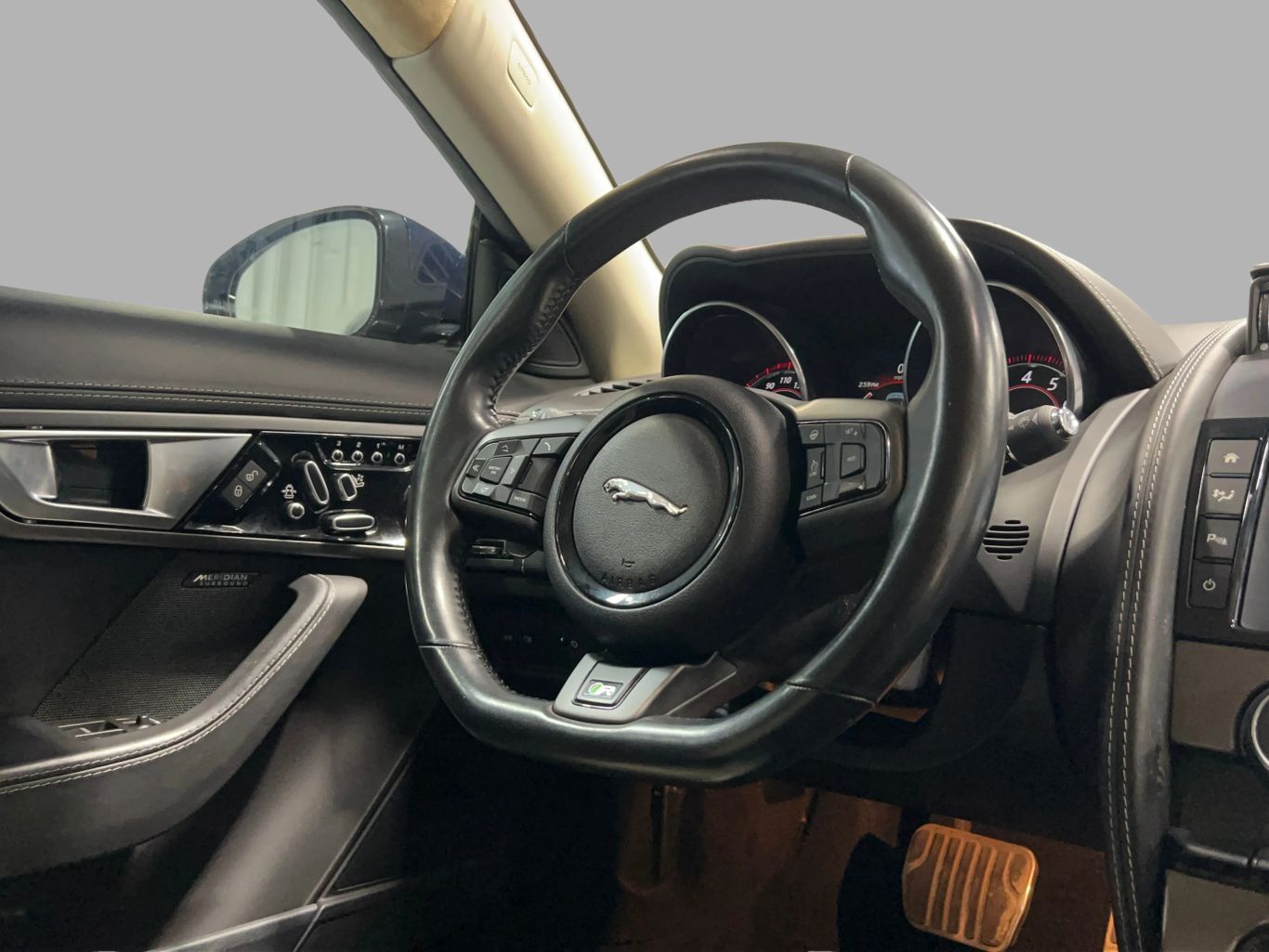 2017 JAGUAR F-TYPE COUPE V8, SUPERCHARGED, 5.0 LITER R COUPE 2D