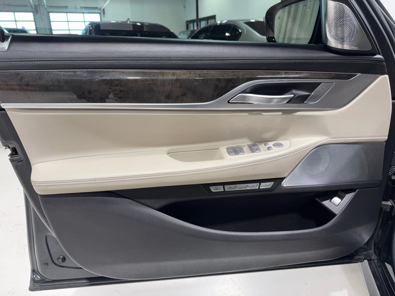 2017 BMW 7 SERIES SEDAN V8, TWIN TURBO, 4.4L 750I SEDAN 4D