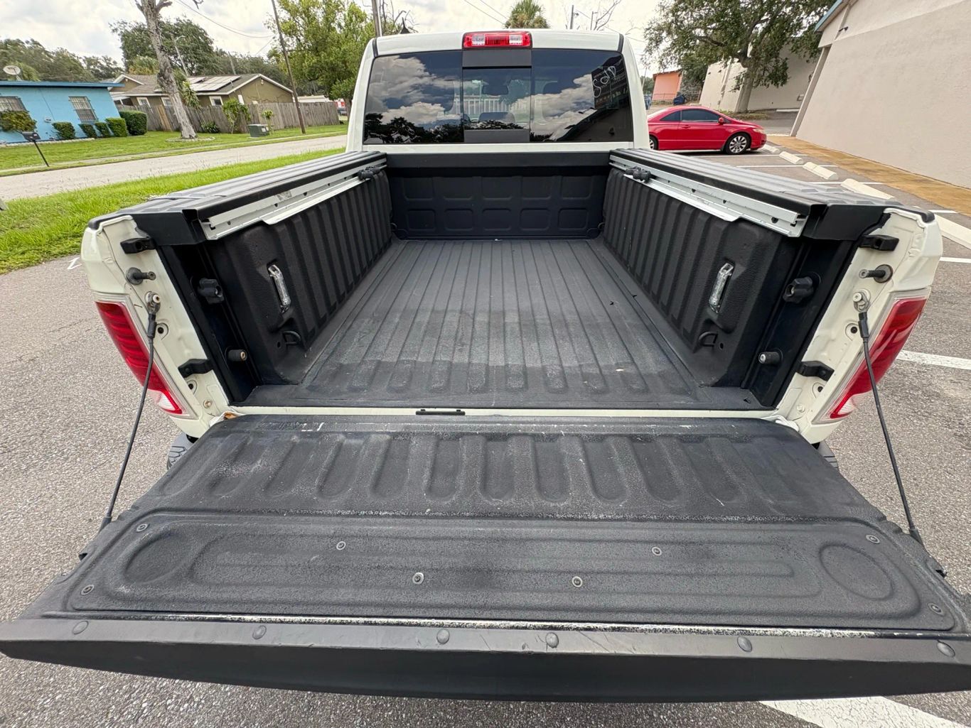 2017 RAM 1500 CREW CAB PICKUP V8, HEMI, 5.7 LITER LARAMIE LONGHORN PICKUP 4D 5 1/2 FT - Tampa Motor Cars
