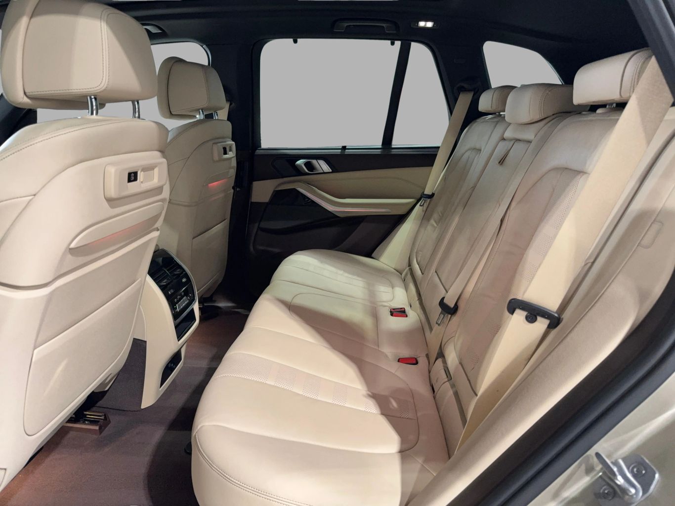 2019 BMW X5 SUV V8, TWIN TURBO, 4.4 LITER XDRIVE50I SPORT UTILITY 4D