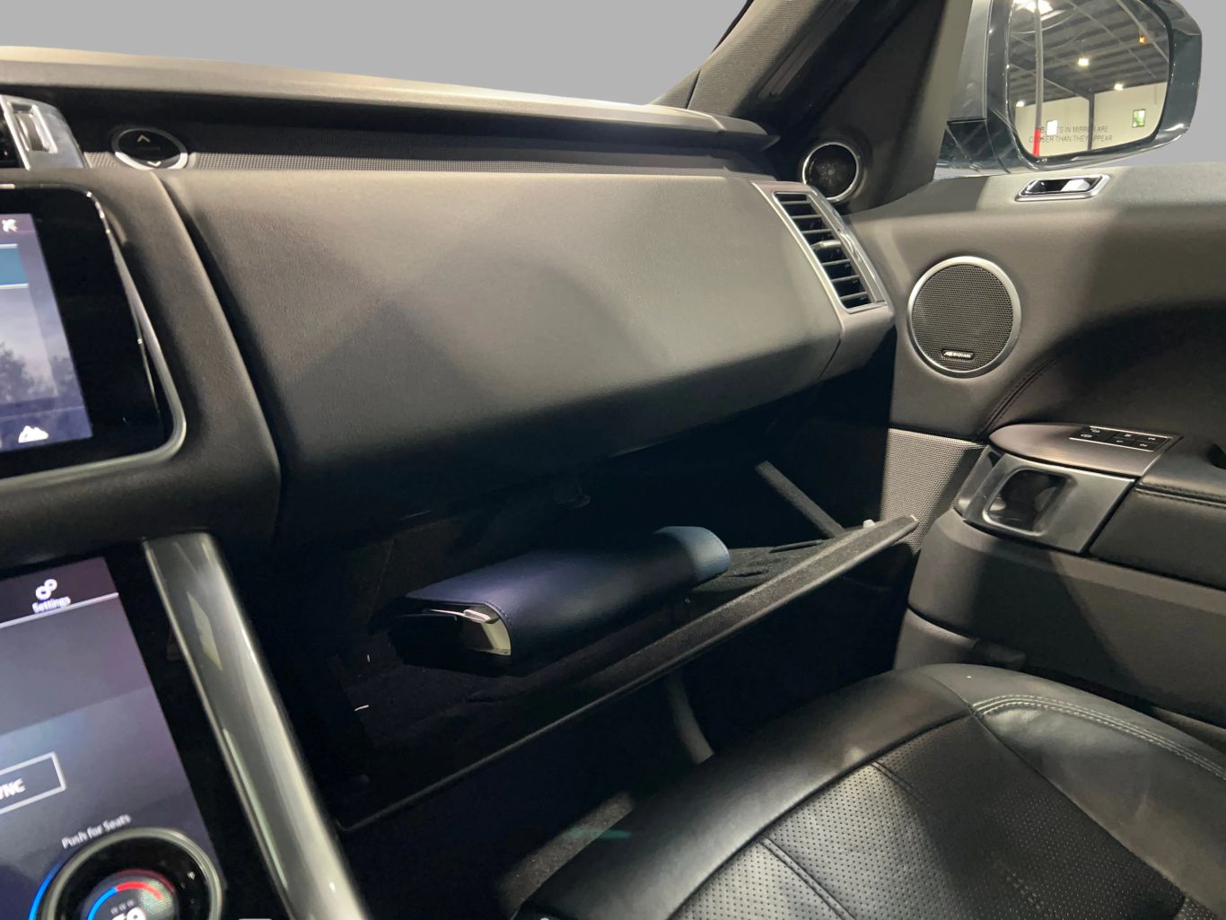 2020 LAND ROVER RANGE ROVER SPORT SUV 6-CYL, TURBO, 3.0 LITER HSE SPORT UTILITY 4D