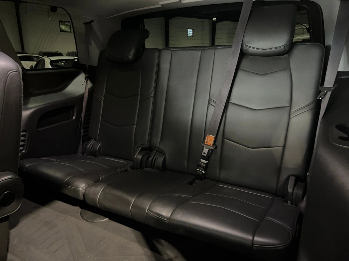 2017 CADILLAC ESCALADE SUV V8, 6.2 LITER LUXURY SPORT UTILITY 4D