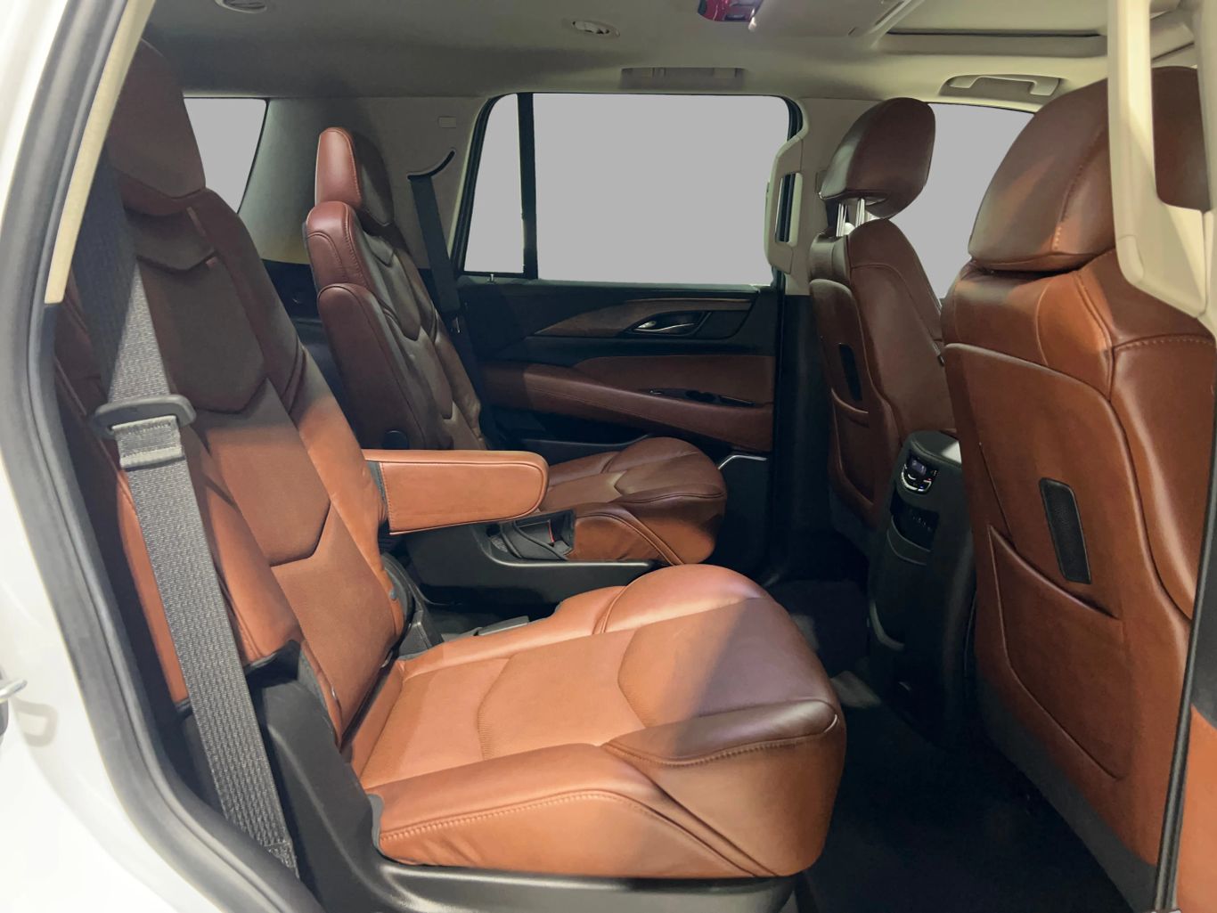 2020 CADILLAC ESCALADE SUV V8, 6.2 LITER LUXURY SPORT UTILITY 4D