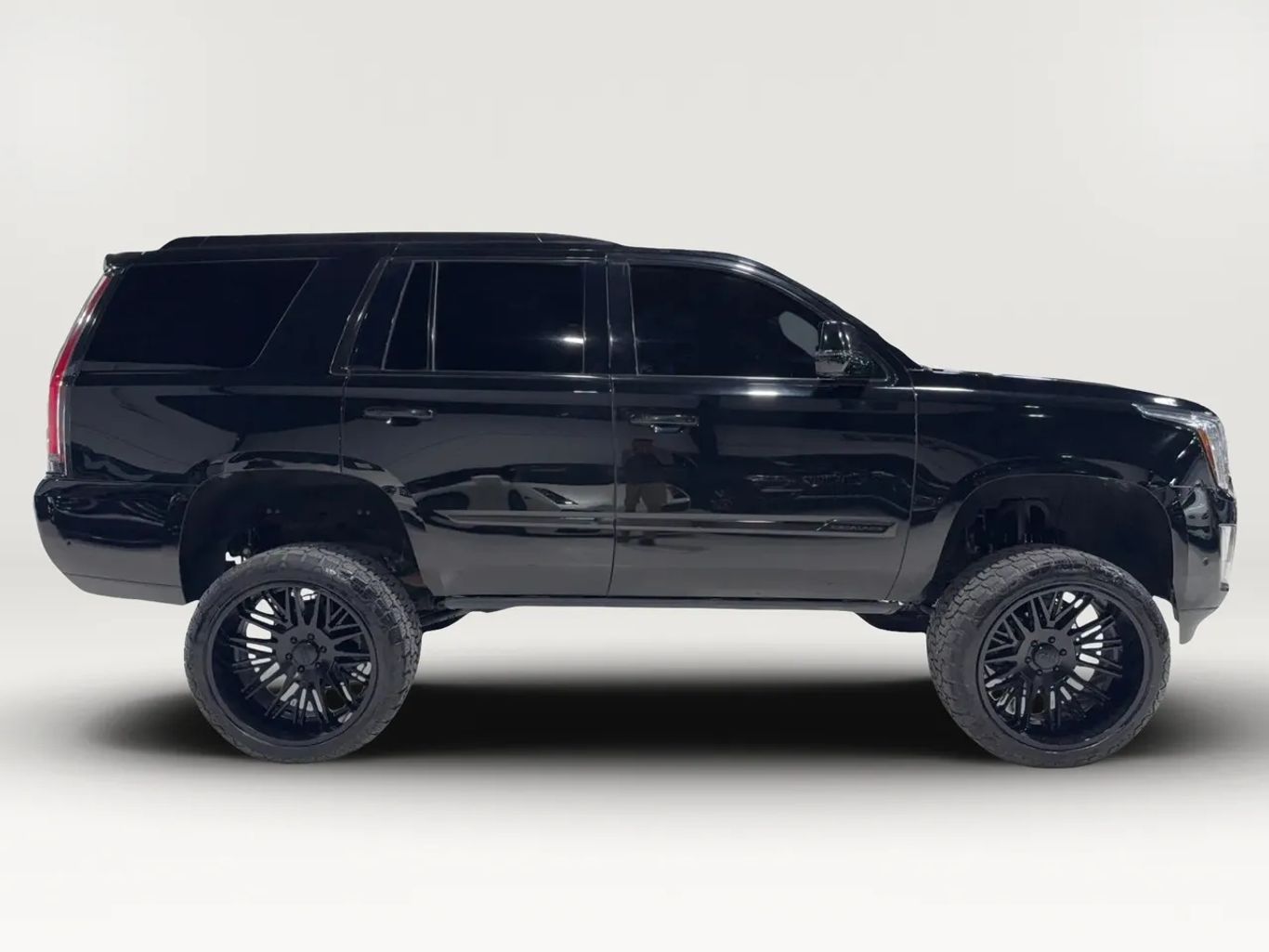 2018 CADILLAC ESCALADE SUV V8, 6.2 LITER SPORT UTILITY 4D