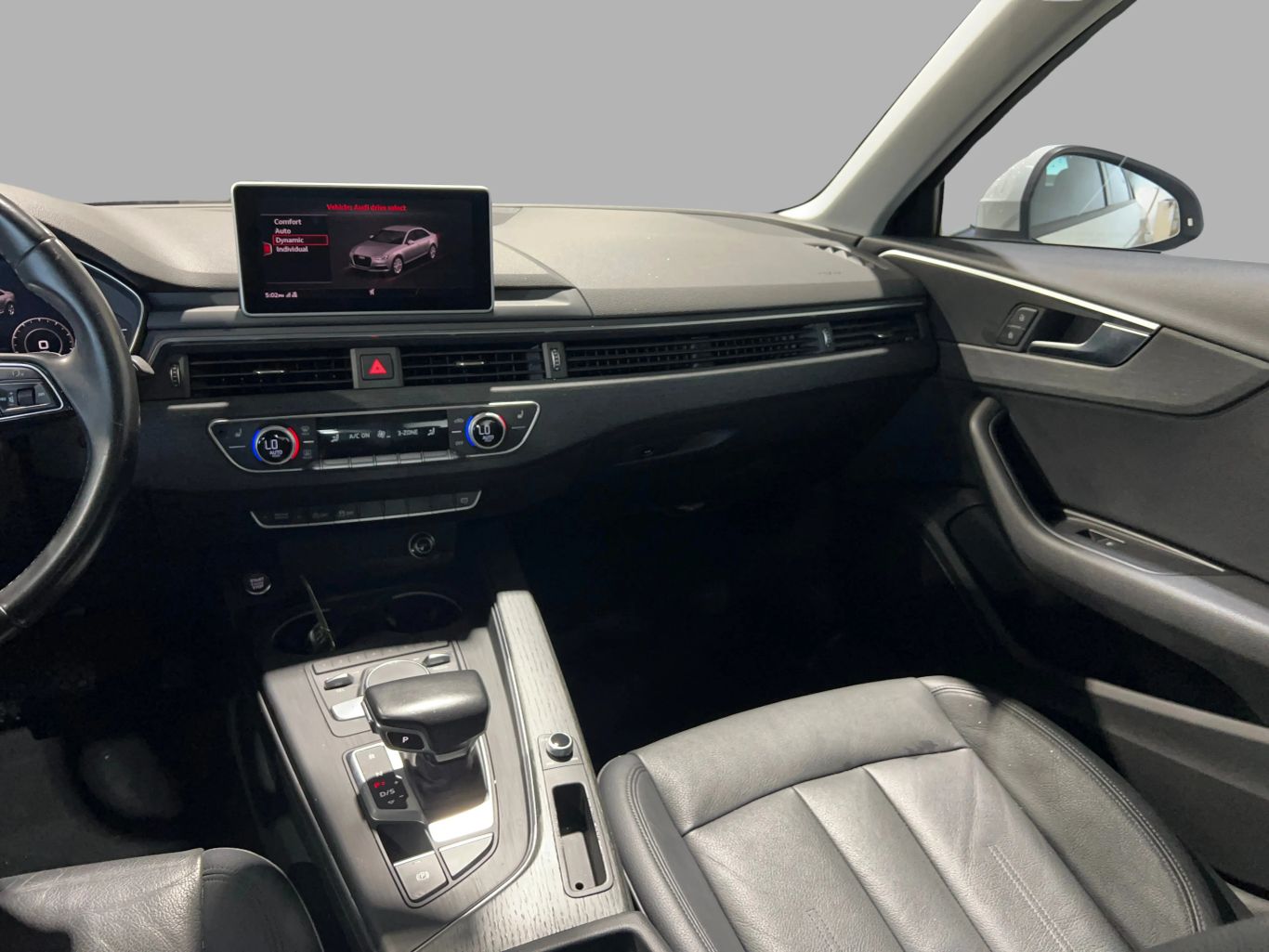 2017 AUDI A4 SEDAN 4-CYL, TURBO, 2.0 LITER ULTRA PREMIUM SEDAN 4D