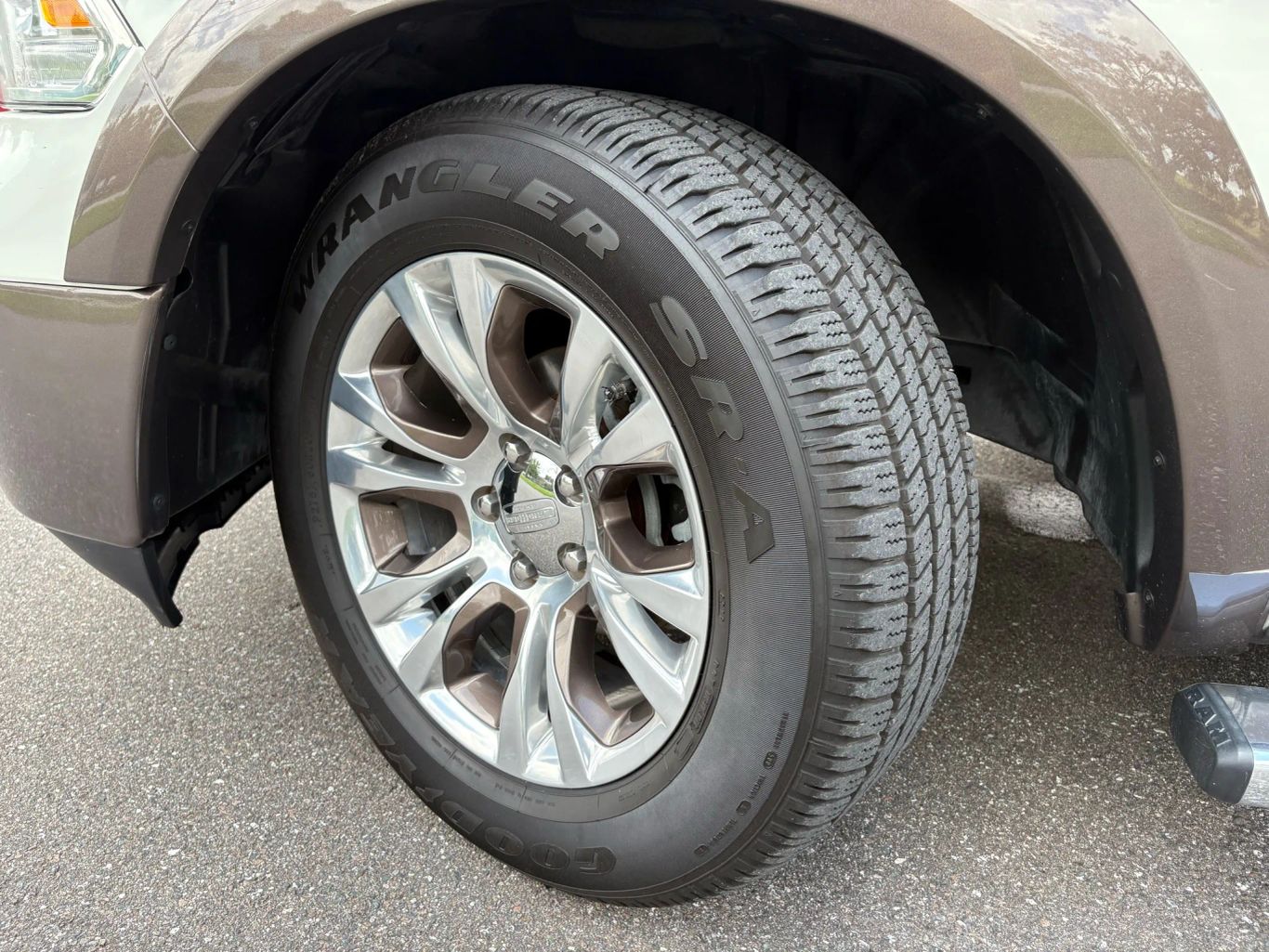 2017 RAM 1500 CREW CAB PICKUP V8, HEMI, 5.7 LITER LARAMIE LONGHORN PICKUP 4D 5 1/2 FT - Tampa Motor Cars