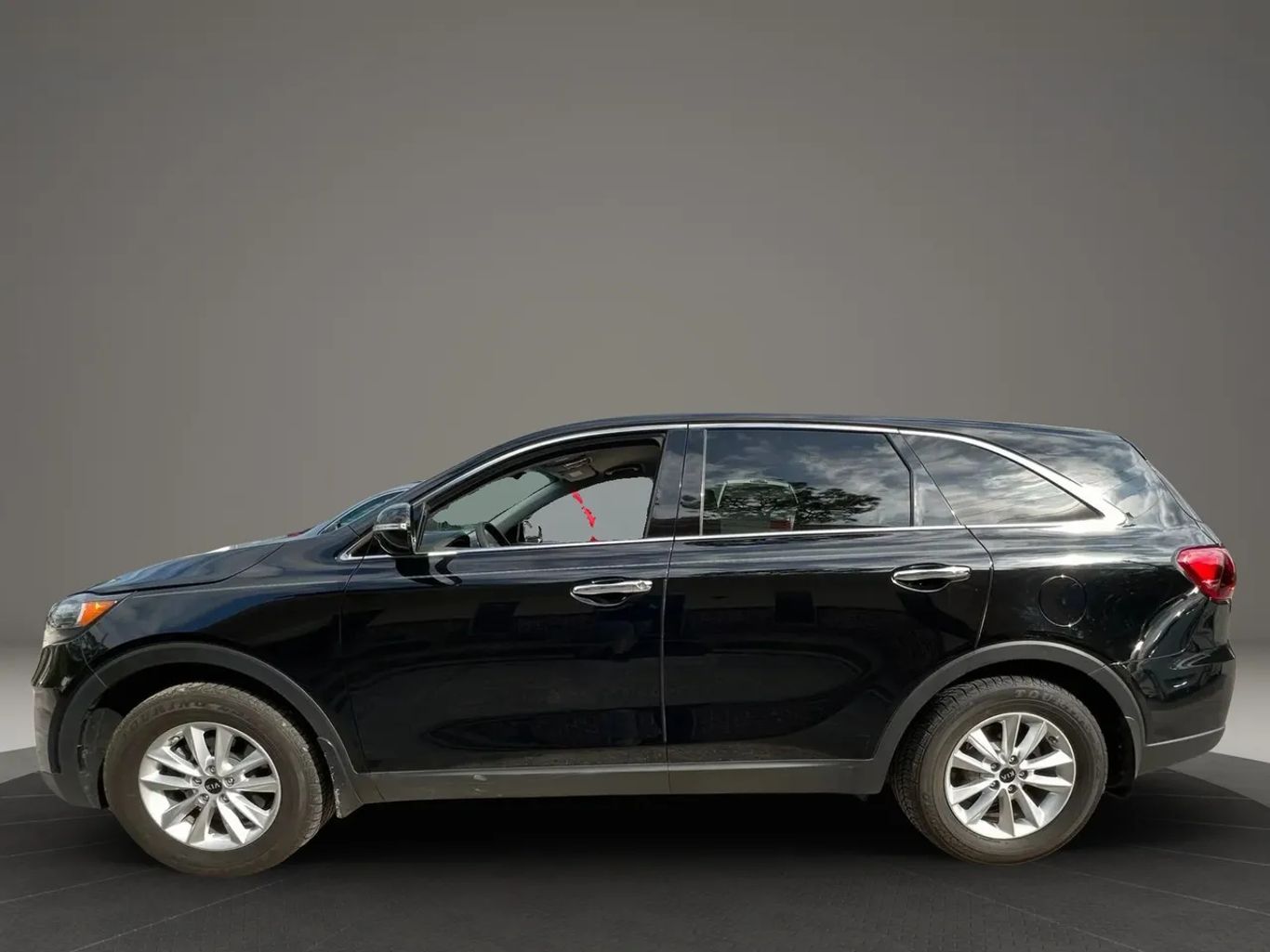2019 KIA SORENTO SUV 4-CYL, GDI, 2.4 LITER LX SPORT UTILITY 4D