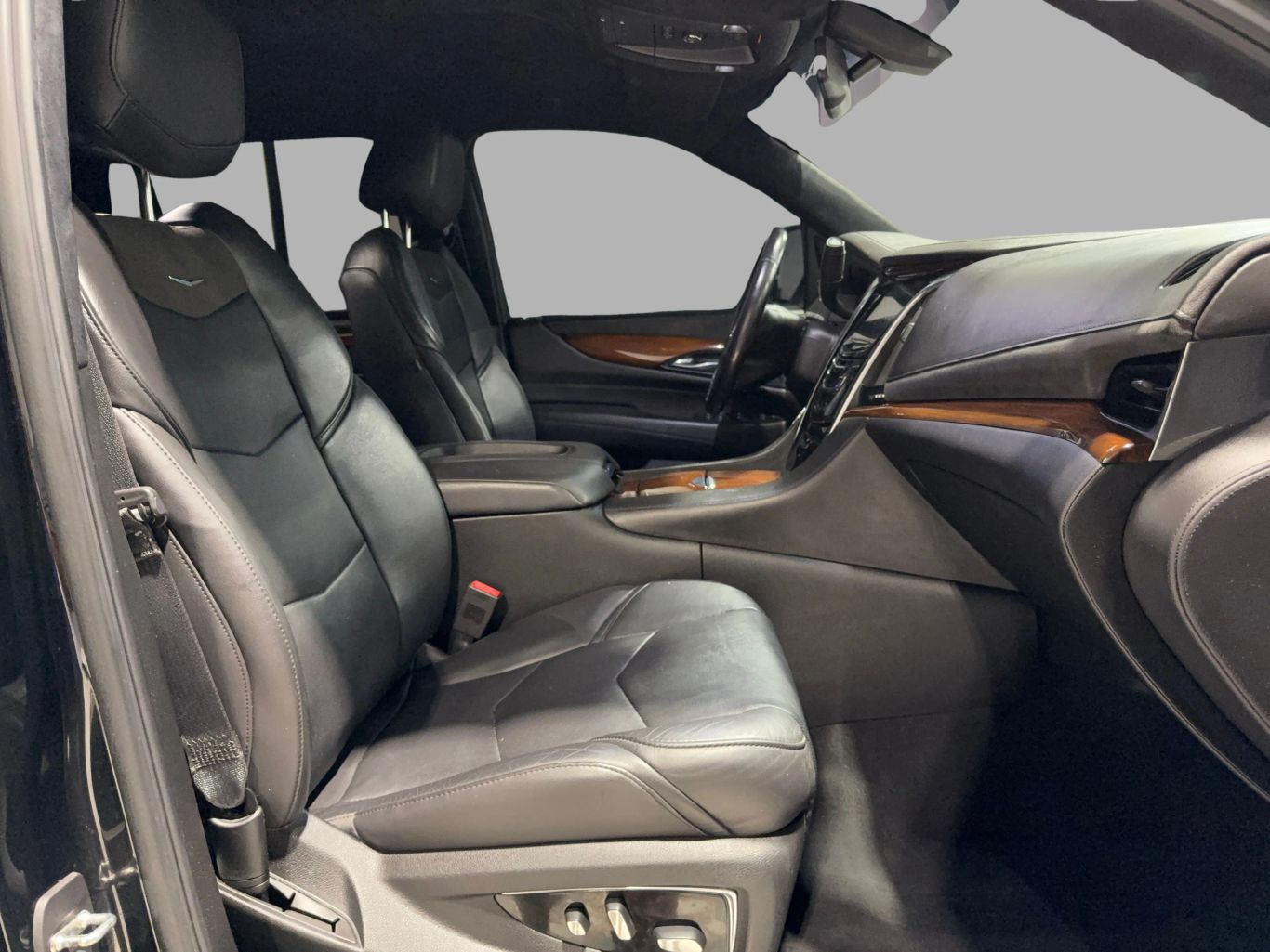 2018 CADILLAC ESCALADE SUV V8, 6.2 LITER SPORT UTILITY 4D