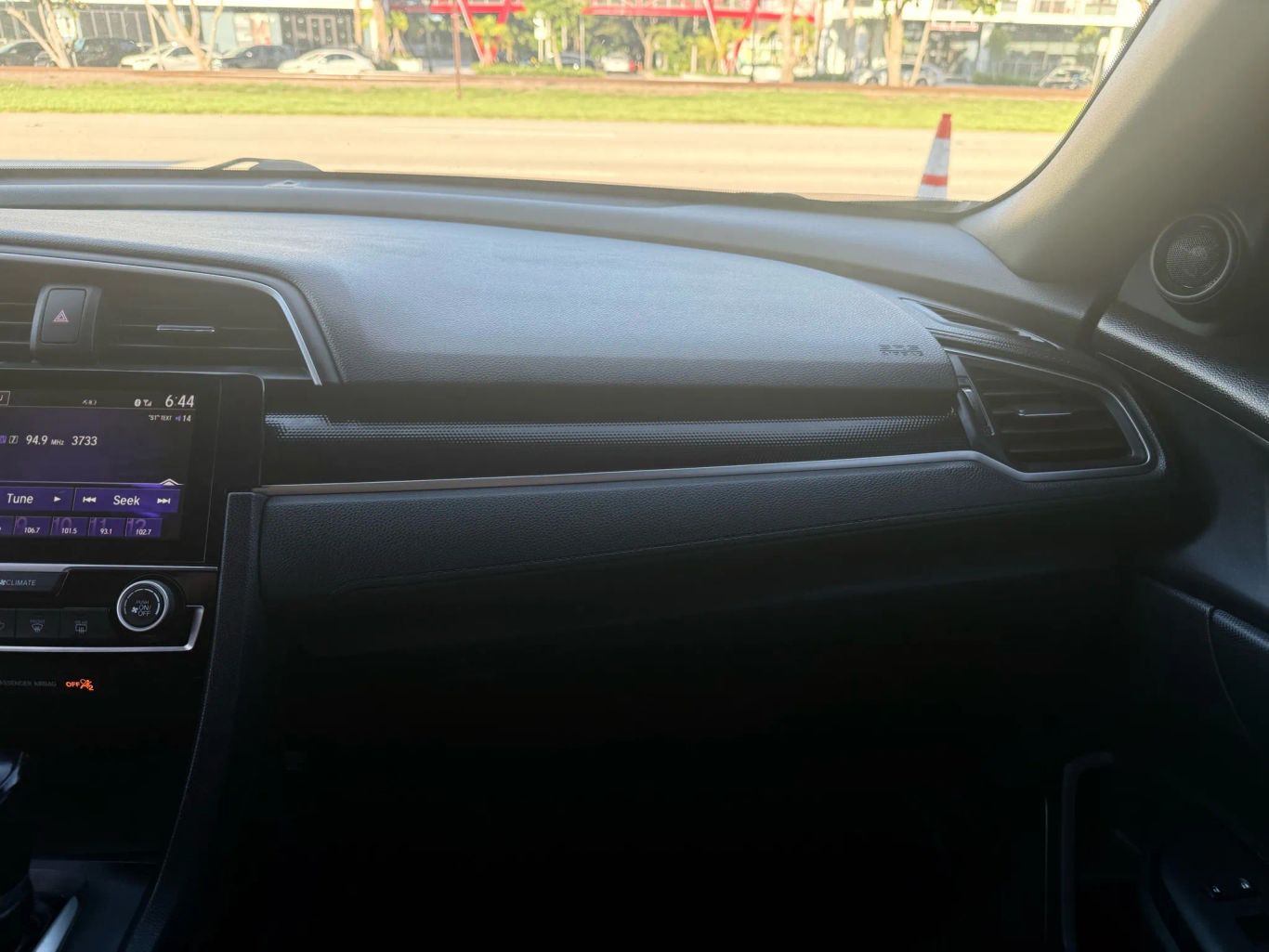 2019 HONDA CIVIC SEDAN 4-CYL, I-VTEC, 2.0 LITER SPORT SEDAN 4D