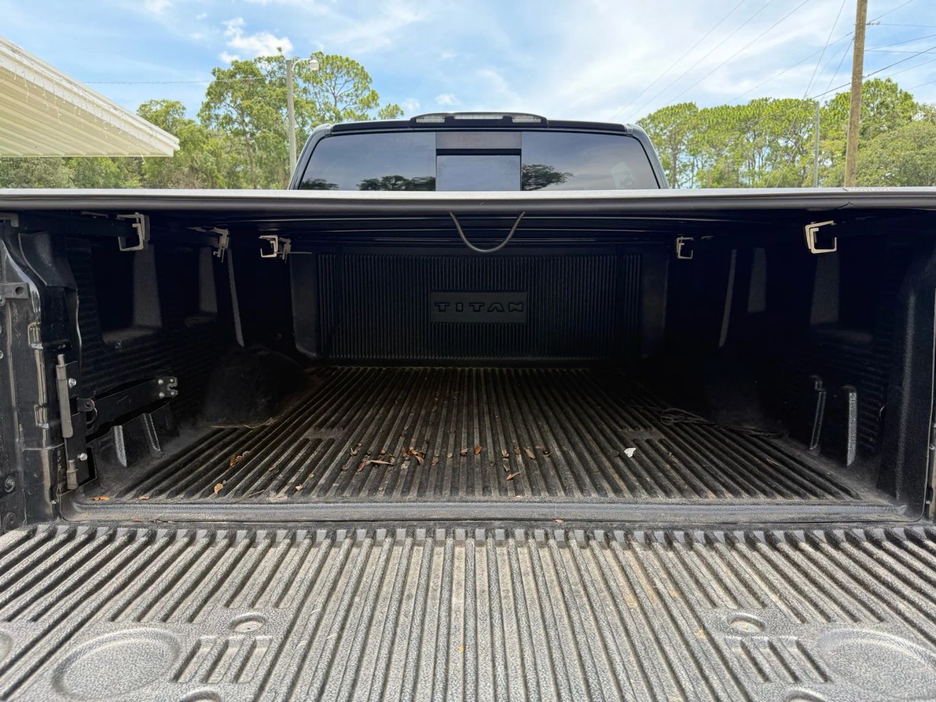 2018 NISSAN TITAN CREW CAB PICKUP V8, 5.6 LITER SV PICKUP 4D 5 1/2 FT