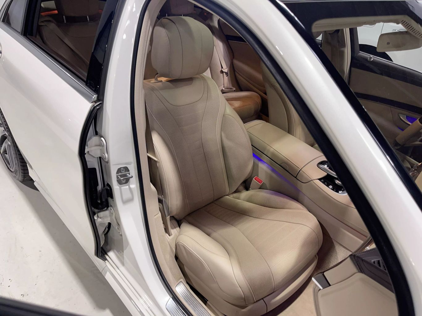 2018 MERCEDES-BENZ S-CLASS SEDAN V8, TWIN TURBO, 4.0 LITER S 560 SEDAN 4D