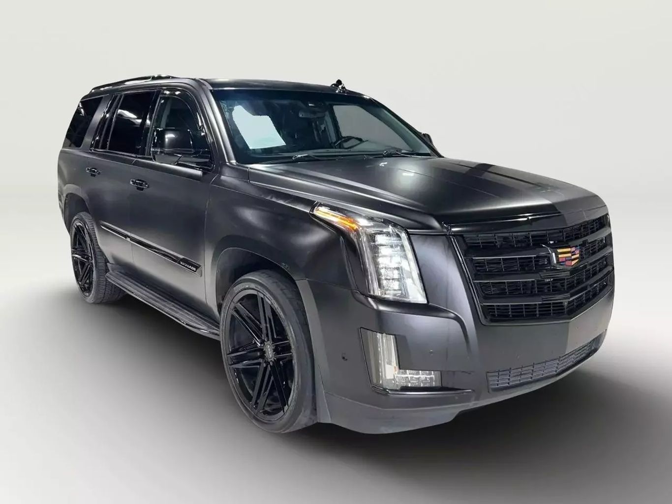 2017 CADILLAC ESCALADE SUV V8, 6.2 LITER LUXURY SPORT UTILITY 4D