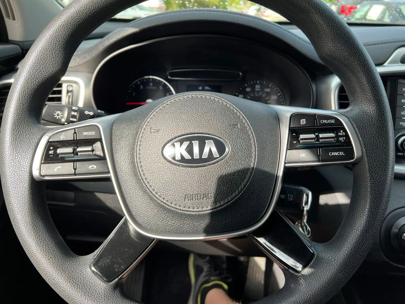 2019 KIA SORENTO SUV 4-CYL, GDI, 2.4 LITER LX SPORT UTILITY 4D