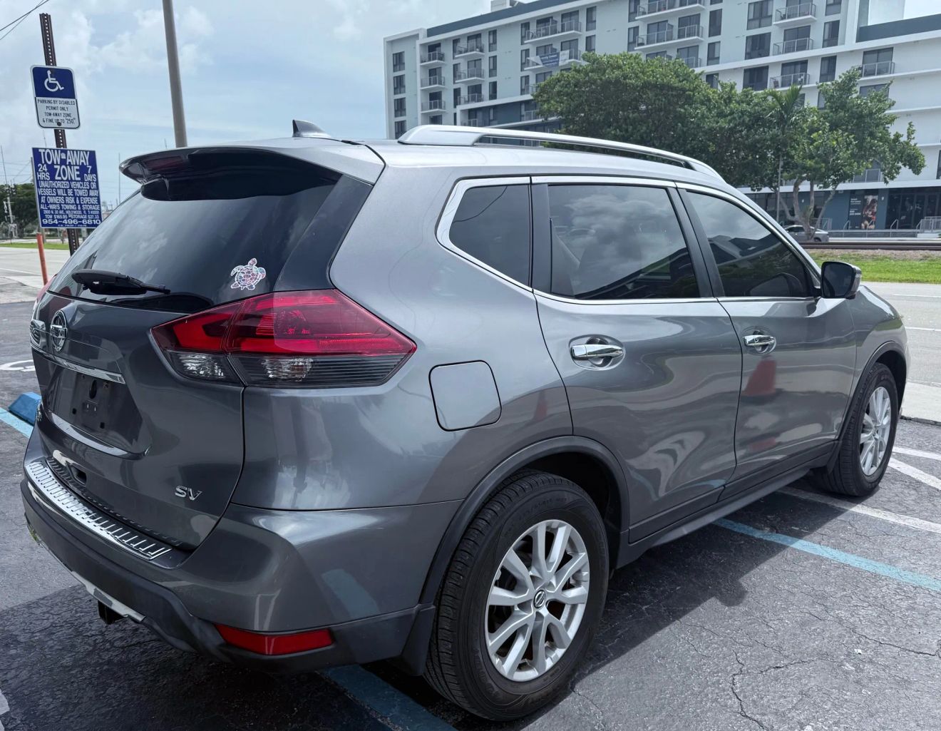 2018 NISSAN ROGUE SUV 4-CYL, 2.5 LITER SV SPORT UTILITY 4D