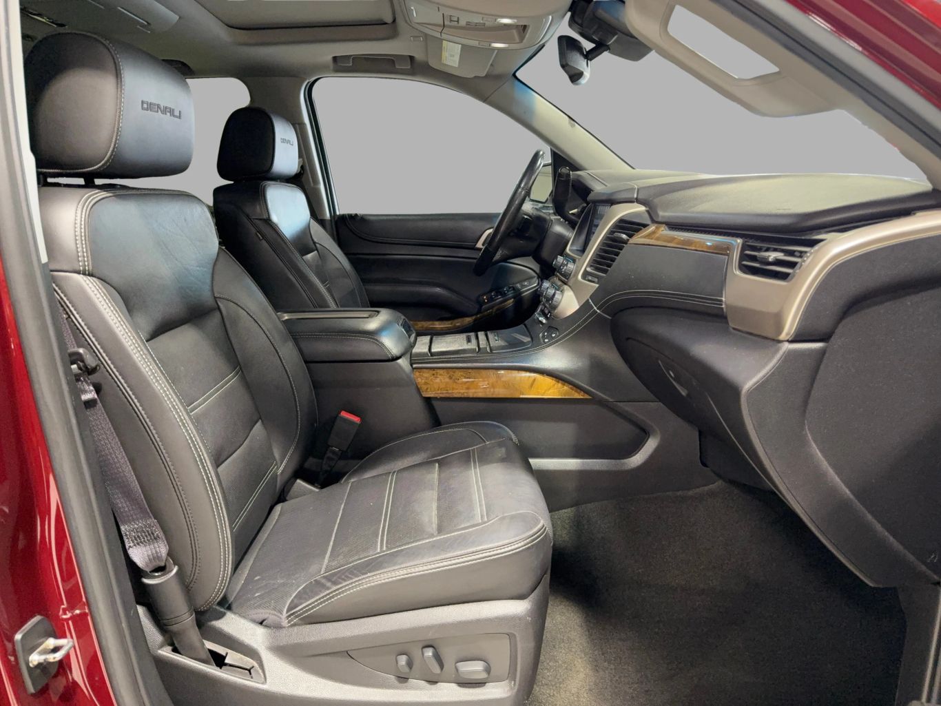 2017 GMC YUKON SUV V8, ECOTEC3, 6.2 LITER DENALI SPORT UTILITY 4D